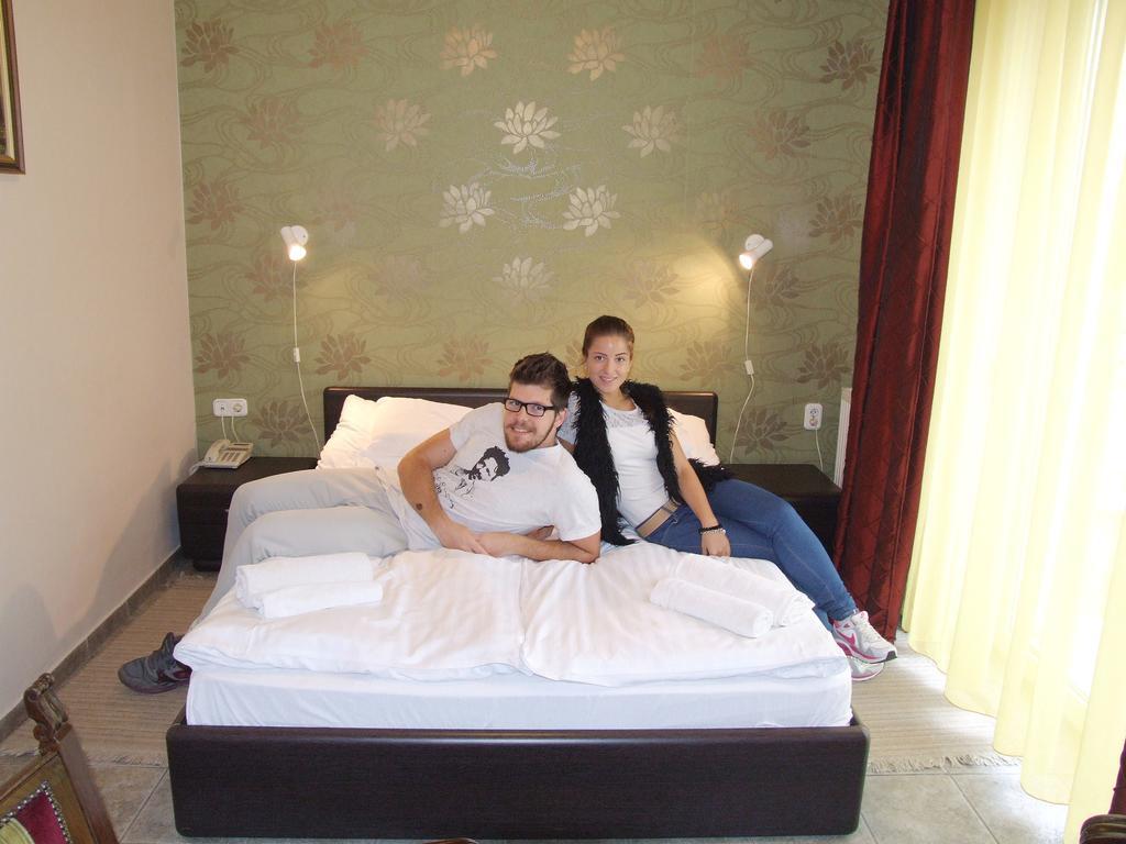 Thermal Panzio ชาร์วาร์ ภายนอก รูปภาพ